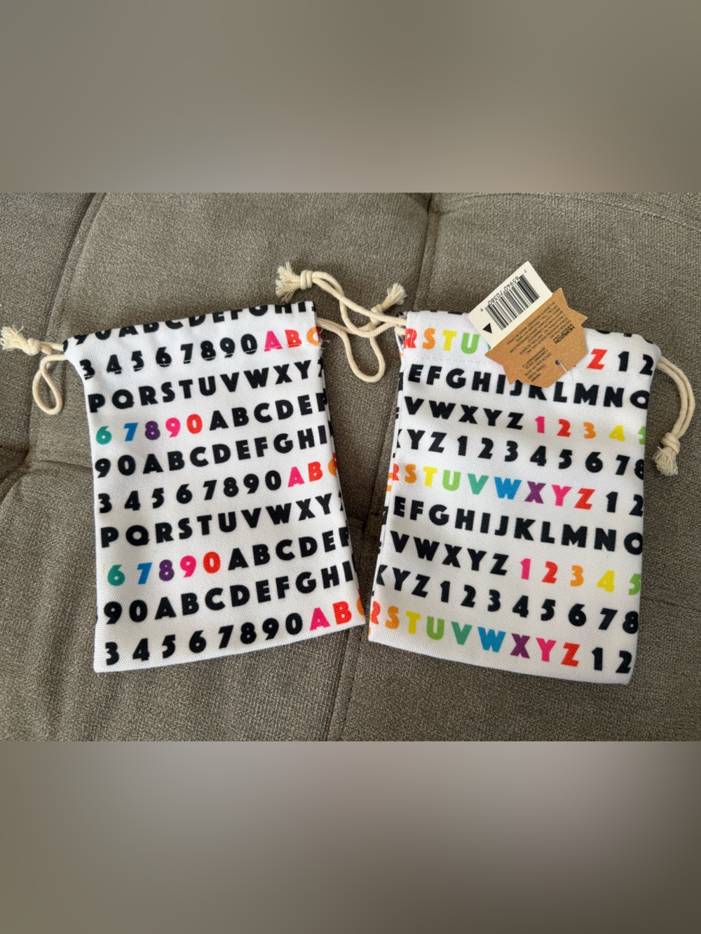 🖍️Alphabet & Number Drawstring Pouches Favor Bag - White w/Multicolor Print NEW